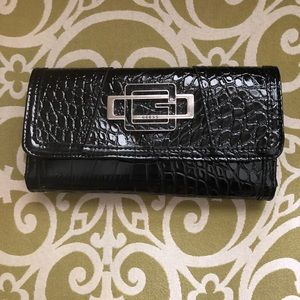 Guess clutch wallet